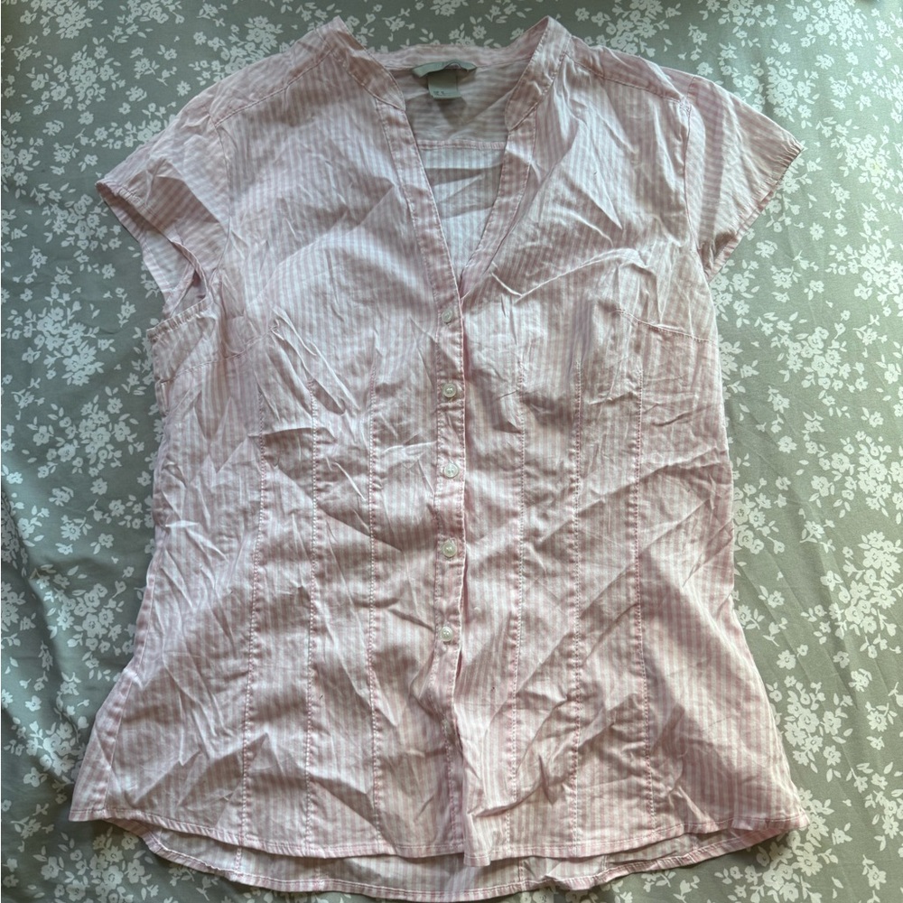 H&M Pink and White Button Down Shirt with Notched Collar